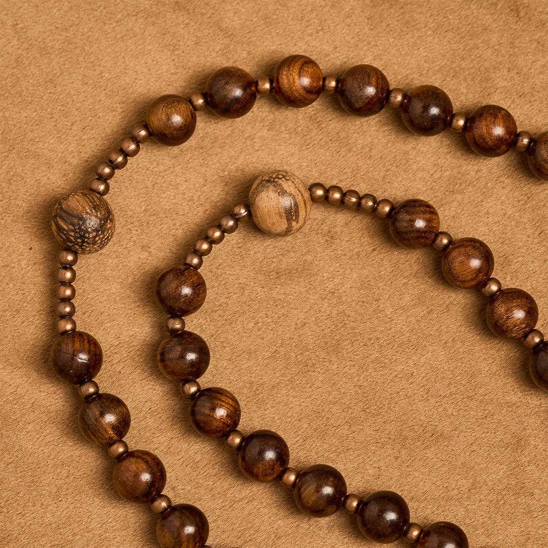 Christianartworkshop Chapelet artisanal en bois : perles aux tons naturels et crucifix de Jésus - image 7