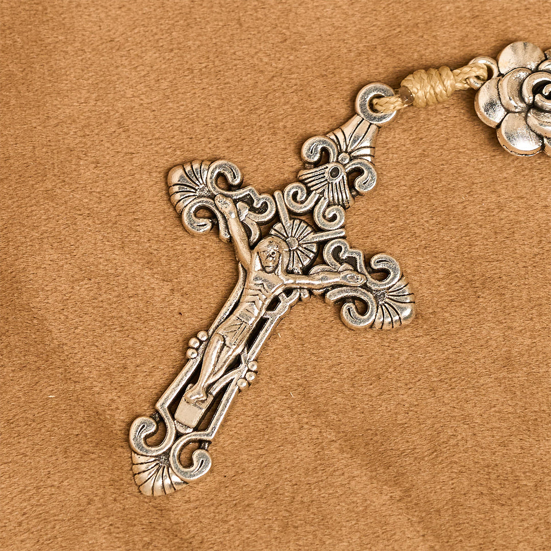 Christianartworkshop Chapelet en perles vertes paisibles orné de breloques florales : symbole de sérénité et de bénédiction - image 9