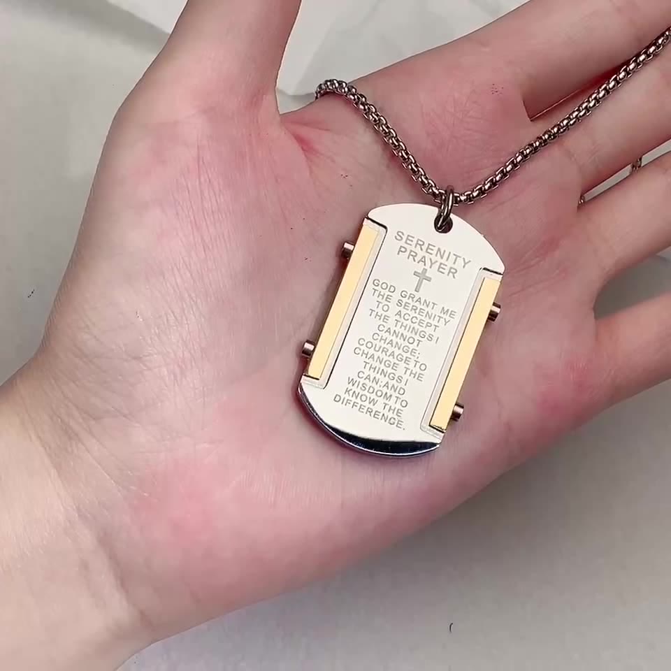 Christianartworkshop Collier Croix de prière Sérénité tricolore en acier inoxydable : Dévotion intemporelle - image 1