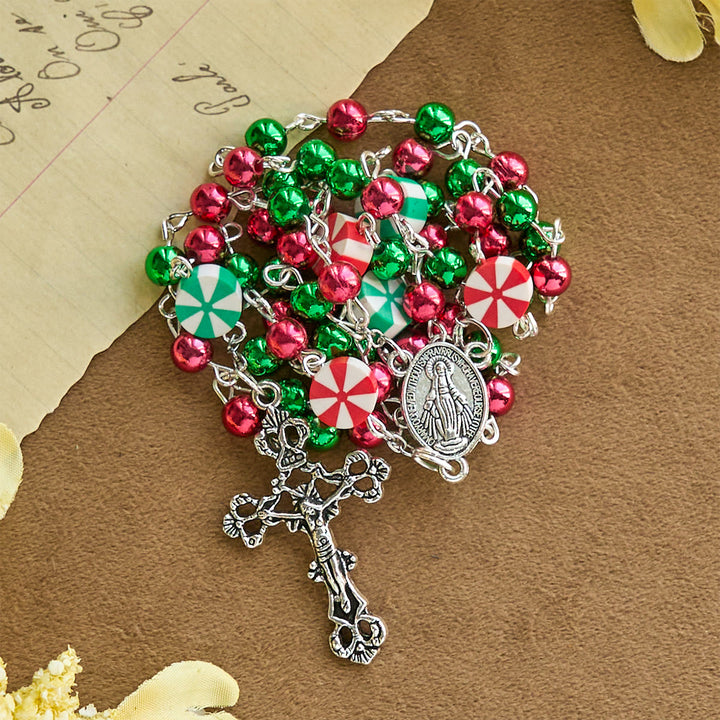 Christianartworkshop Chapelet de Noël festif : perles rouges et vertes, formes de bonbons et crucifix - Chapelet sur le thème de Noël - image 0