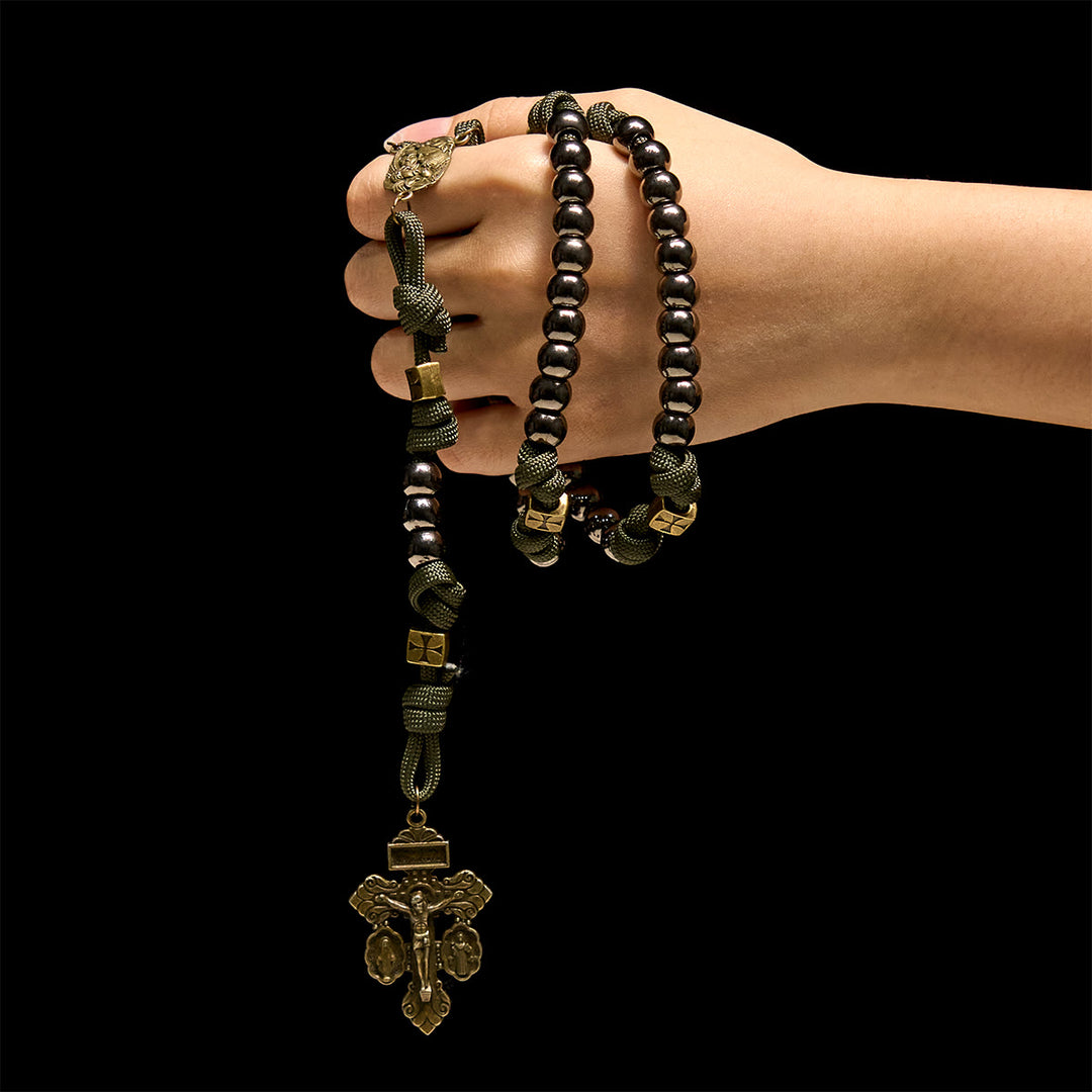 Christianartworkshop Chapelet personnalisé en paracorde de style militaire : perles argentées et laiton JÉSUS - image 1