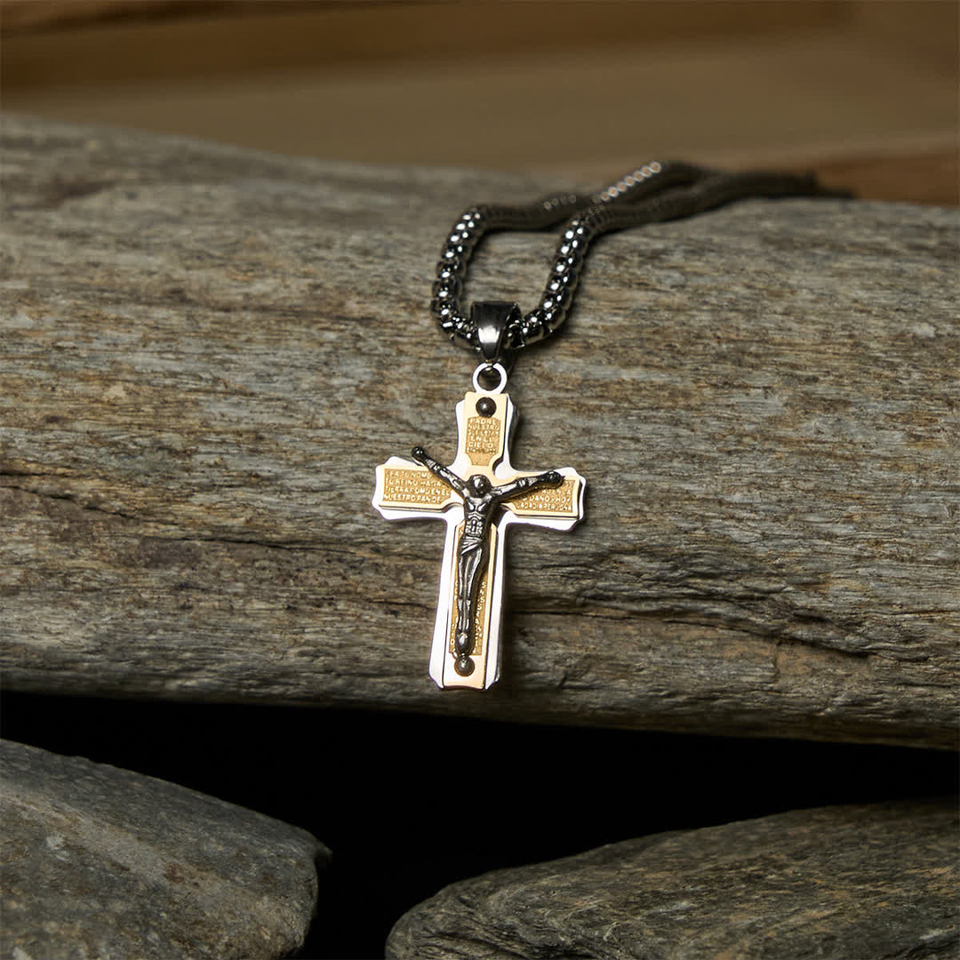 Christianartworkshop Collier crucifix bicolore en métal avec figure de Jésus : Fusion de la foi et de l'art - Doré - image 0