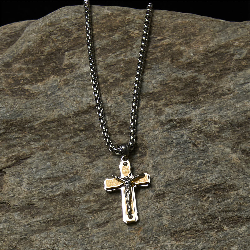 Christianartworkshop Collier crucifix bicolore en métal avec figure de Jésus : Fusion de la foi et de l'art - image 1