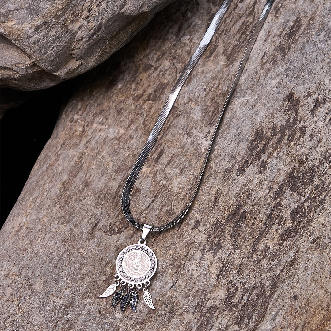 Christianartworkshop Collier pendentif icône de sainte : Bijou artistique orné de zircons - image 2