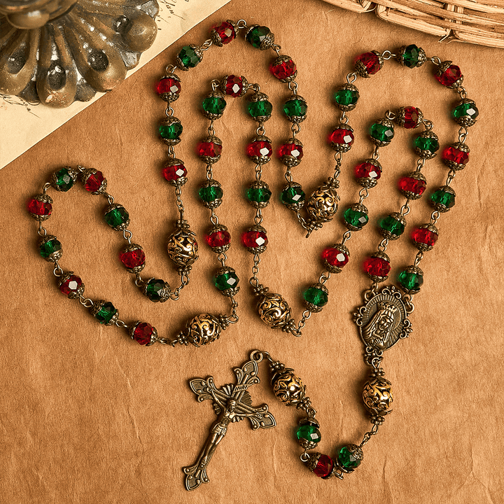 Christianartworkshop Chapelet festif rouge et vert « Joie de Noël » avec la Vierge Marie - image 4