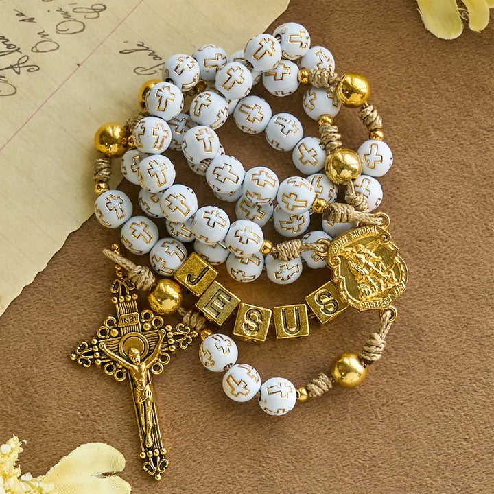 Christianartworkshop Chapelet de prière en ivoire doré avec croix, orné de la croix de saint Michel et d'une lettre personnalisée « Jésus ». - image 6