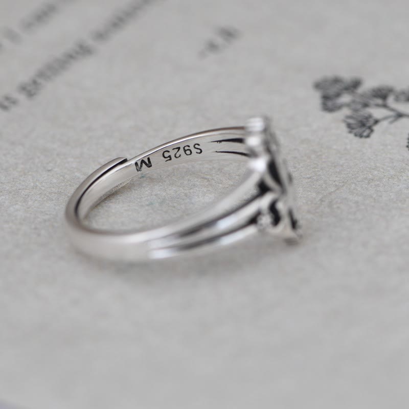 Bague croix ornée de volutes florales en argent sterling style cathédrale, atelier Christianartworkshop - image 4