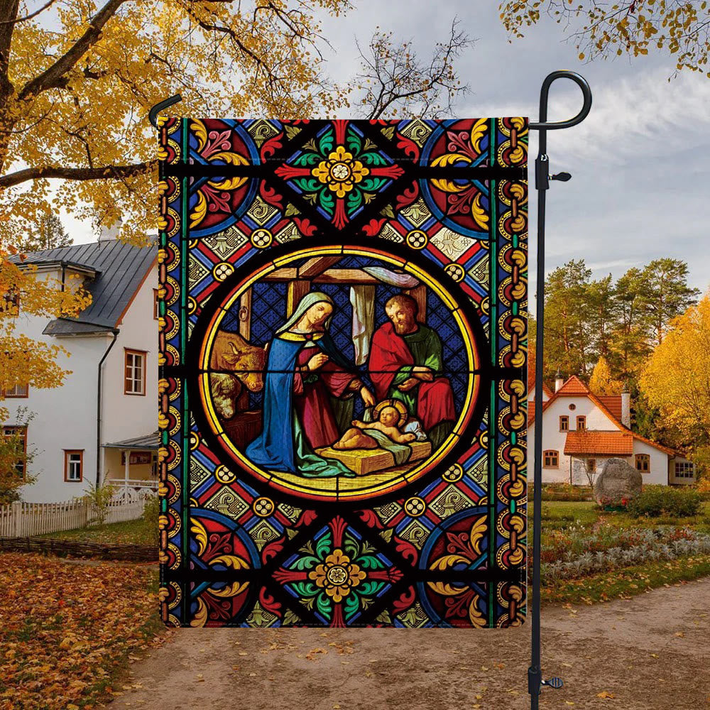 Christianartworkshop Drapeau de jardin orné et teinté représentant la Sainte Famille et les couleurs divines, sur le thème de la Nativité. - image 4