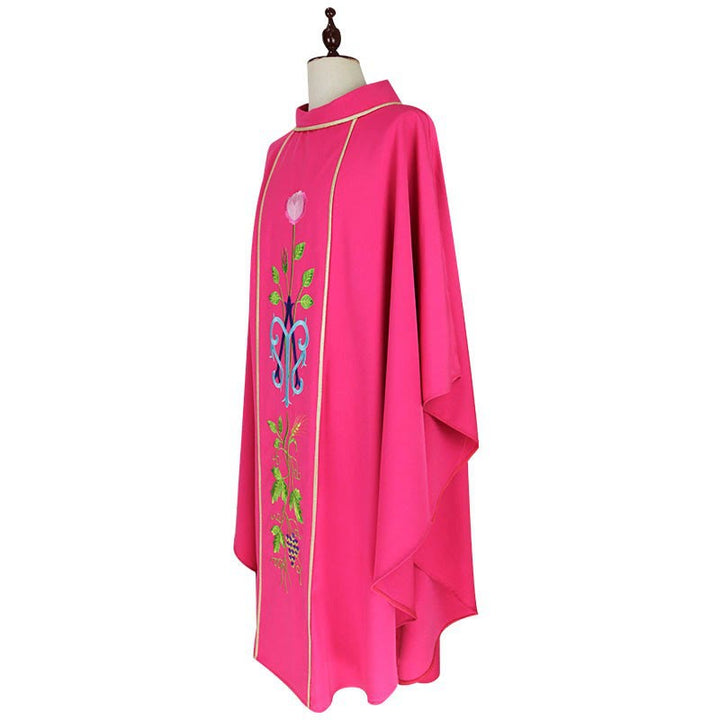 Christianartworkshop Chasuble rose ornée de motifs de roses, de raisins et de blé - image 2