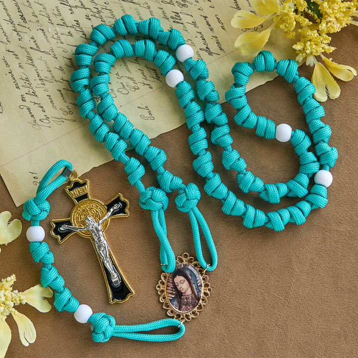 Christianartworkshop Chapelet turquoise vif à nœuds avec camée de Guadalupe : Prise en main ferme, concentration divine - image 5