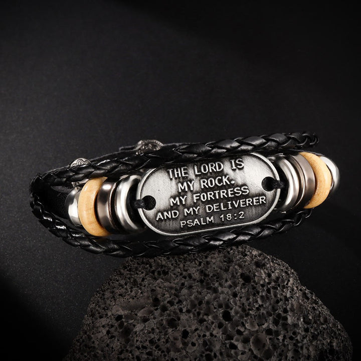 Bracelet en cuir tressé fait main par Christianartworkshop avec inscription du Psaume 18:2 - Tour de poignet : 8,27''/21 cm - image 0