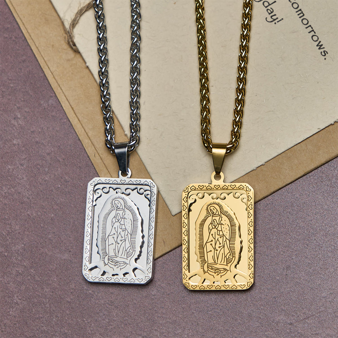 Christianartworkshop Collier pendentif Notre-Dame de Guadalupe bicolore avec breloque en forme de cœur - Doré - image 0