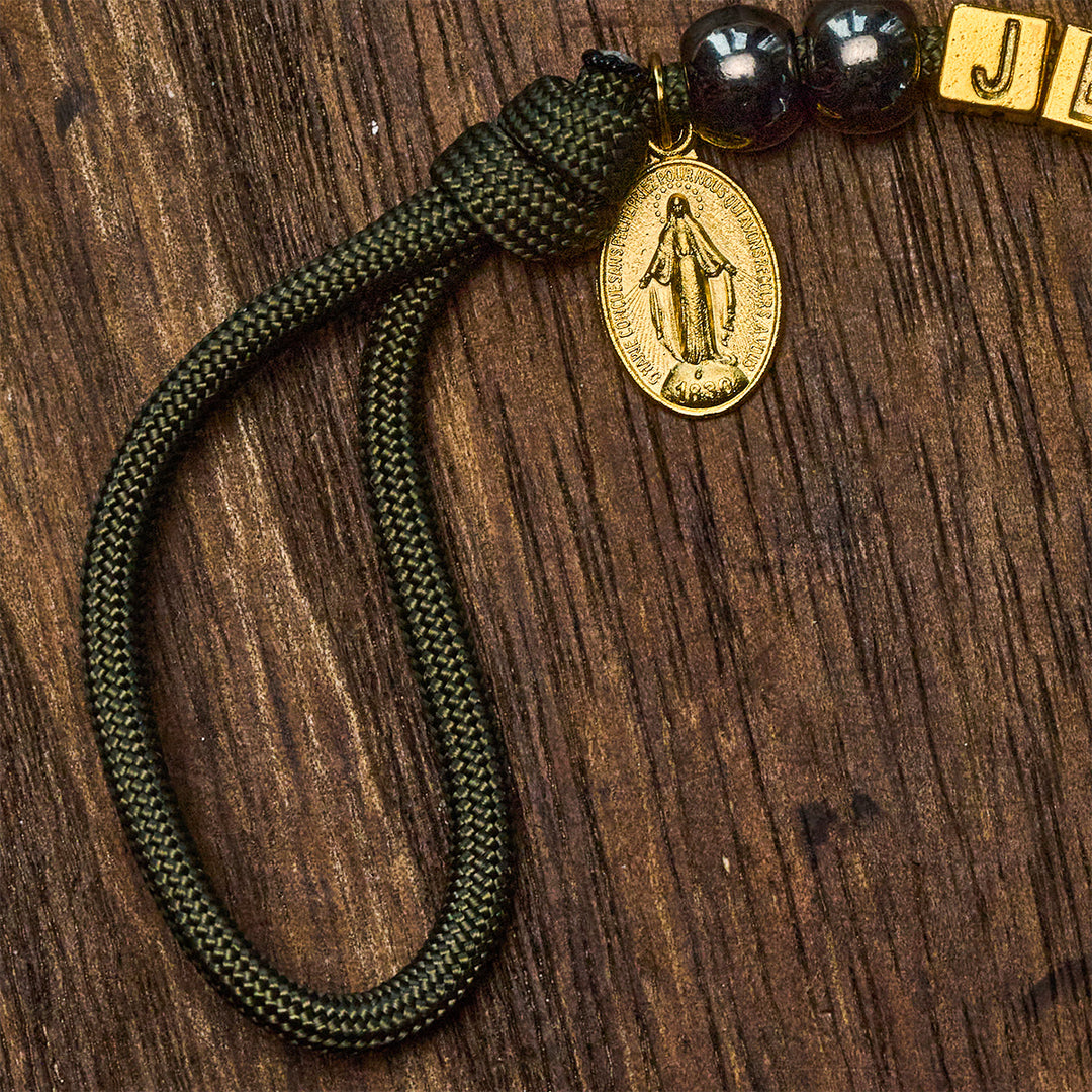 Christianartworkshop Chapelet de poche compact en perles d'hématite avec crucifix et lettre personnalisée « Jésus ». - image 9