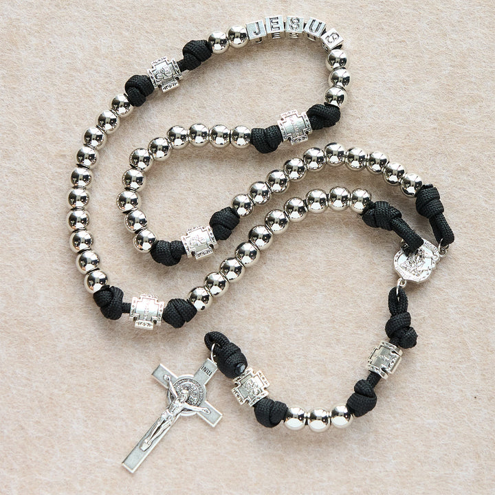 Christianartworkshop Chapelet personnalisé « Prière de combat » avec perles argentées et lettre JÉSUS personnalisée - JÉSUS (Sans douane) - image 0
