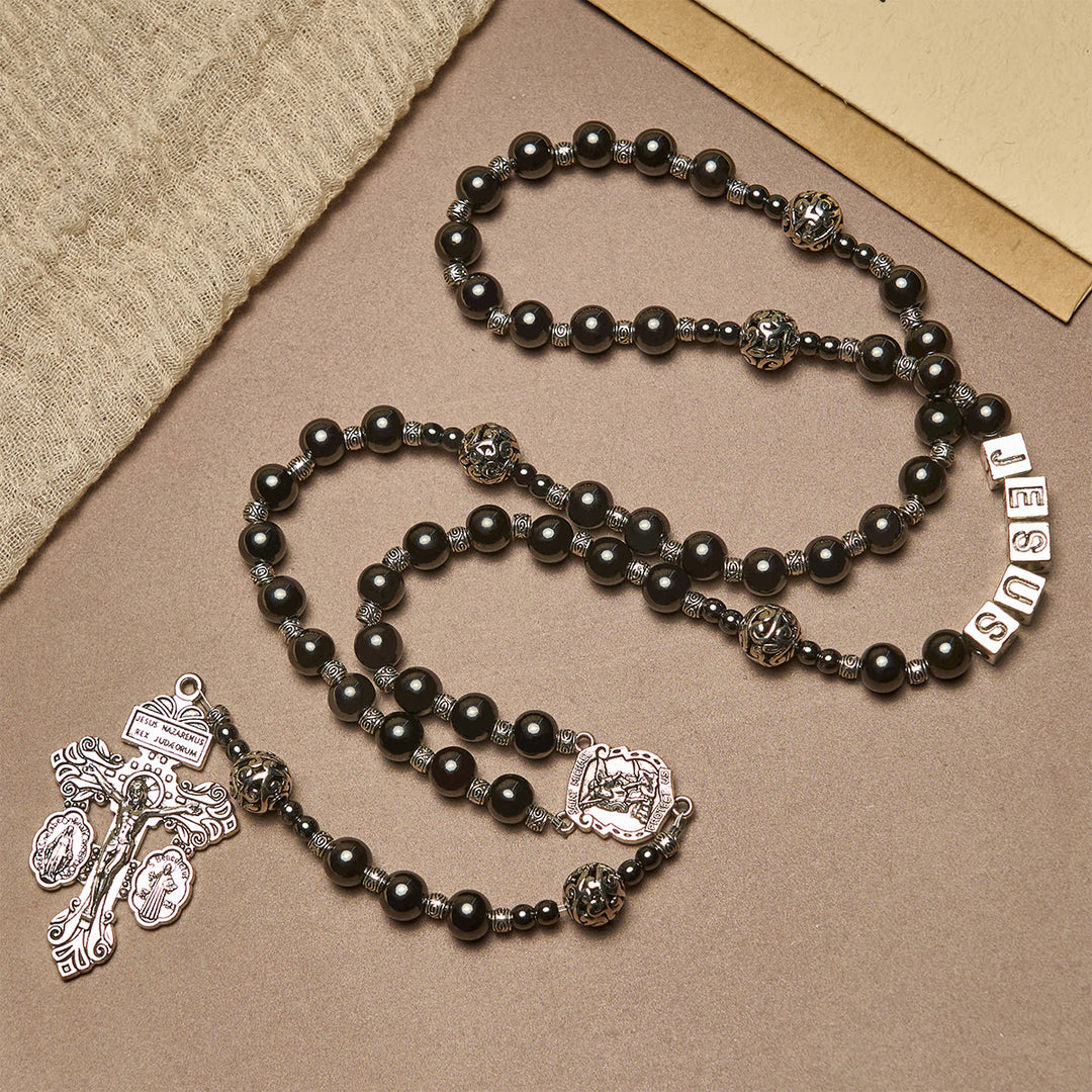 Christianartworkshop Chapelet personnalisé en agate noire avec écusson de saint Michel et inscription personnalisée « Jésus » - image 2