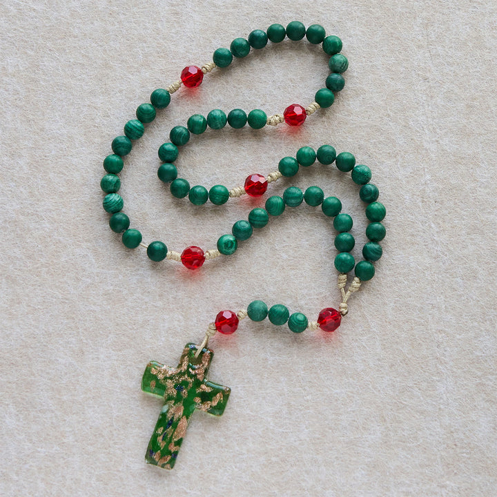 Christianartworkshop Chapelet en pierre à motifs verts pour la prière dévote : Croix en verre vert et doré - image 5