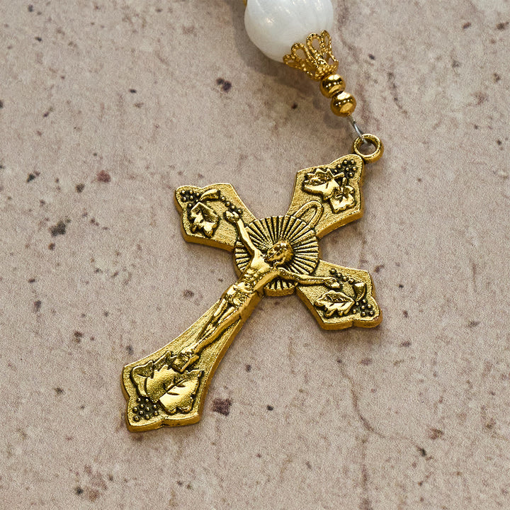 Christianartworkshop Chapelet de Noël en perles de verre rouges et bleues : médaille de Notre-Dame et croix ornée - image 11