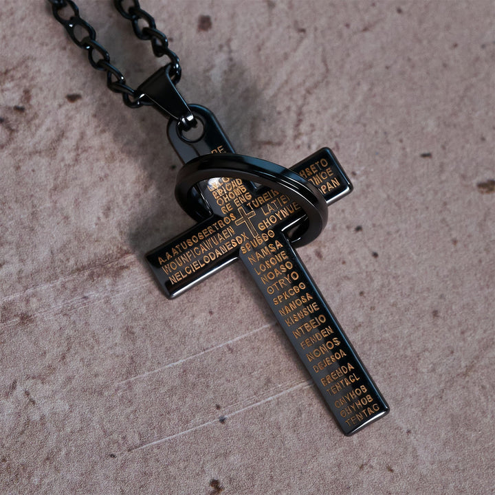 Christianartworkshop Collier pendentif croix à anneaux entrelacés avec le Notre Père : un style audacieux et une signification sacrée - image 7