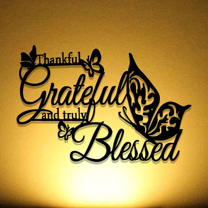 Christianartworkshop Décoration murale papillon en métal « Grateful Blessed » : un accent de foi et de gratitude pour la maison - image 2