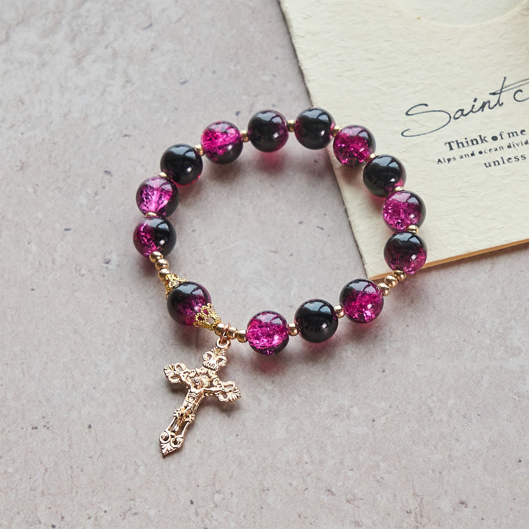 Christianartworkshop Bracelet en perles de verre rose et noir avec croix dorée, symbole de grâce et de force - image 3