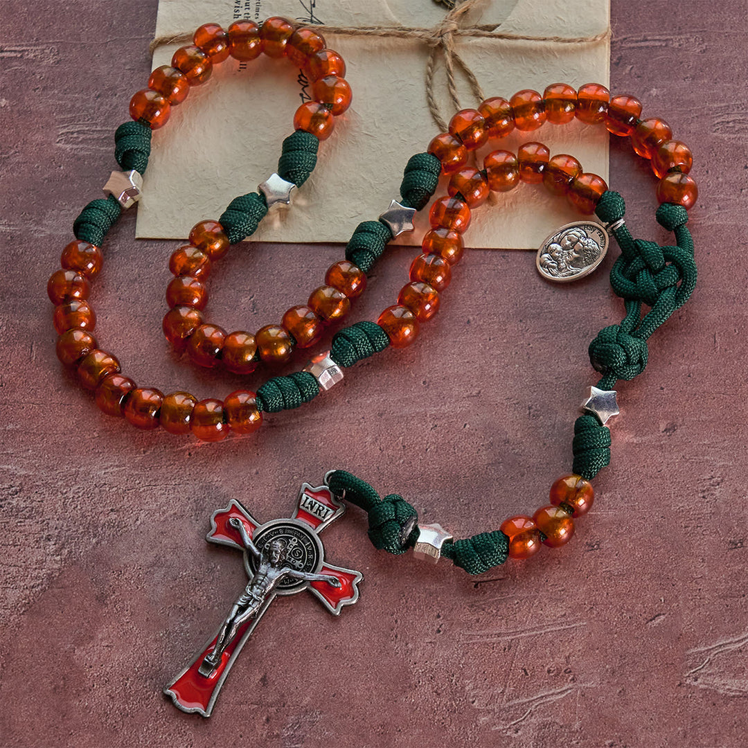 Christianartworkshop Chapelet de Noël en perles ambrées et paracorde verte avec médaille de la Sainte Famille - image 6