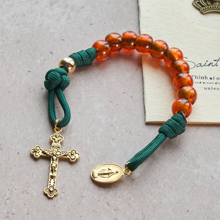 Christianartworkshop Chapelet de Noël en perles ambrées et paracorde verte avec médaille de la Sainte Famille - Chapelet de poche - image 12