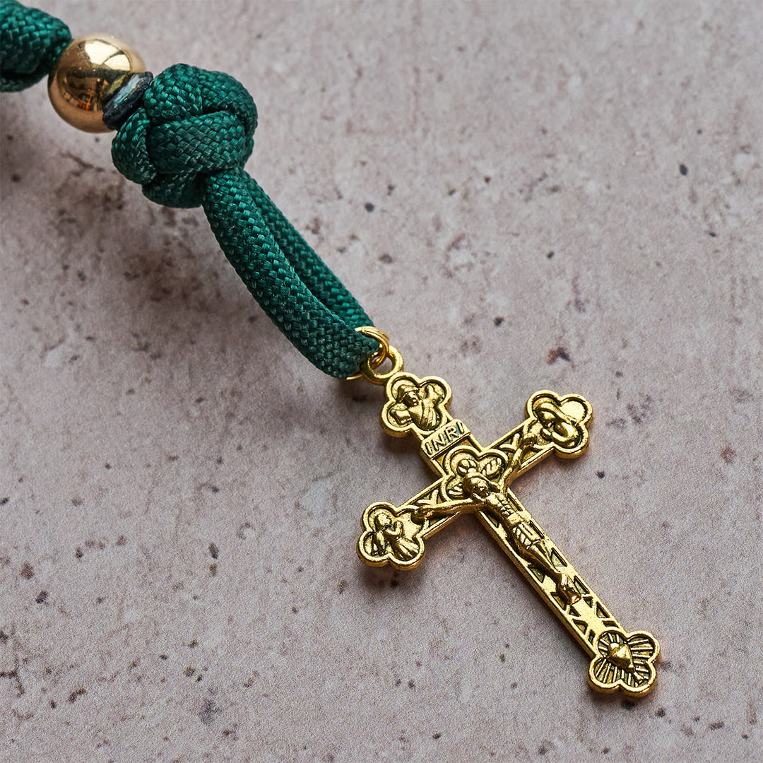 Christianartworkshop Chapelet de Noël en perles ambrées et paracorde verte avec médaille de la Sainte Famille - image 17