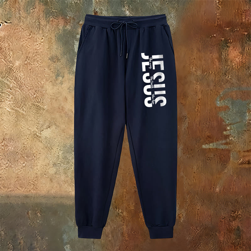 Pantalon de survêtement superposé à l'effigie de Jésus, créé par Christianartworkshop : un vêtement du quotidien porteur de spiritualité. - image 14