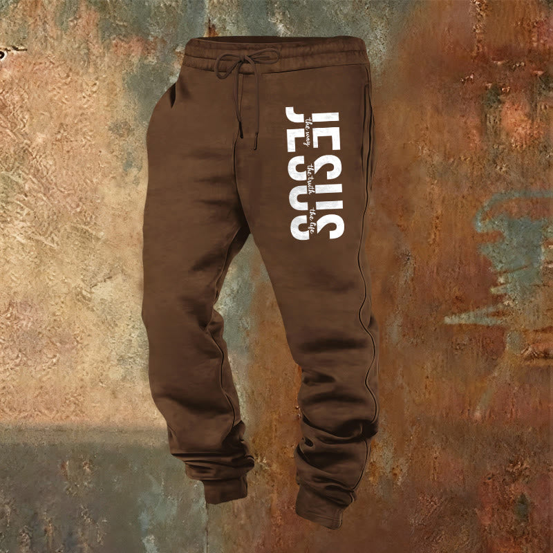Pantalon de survêtement superposé à l'effigie de Jésus, créé par Christianartworkshop : un vêtement du quotidien porteur de spiritualité. - Brun - 2XL - image 16