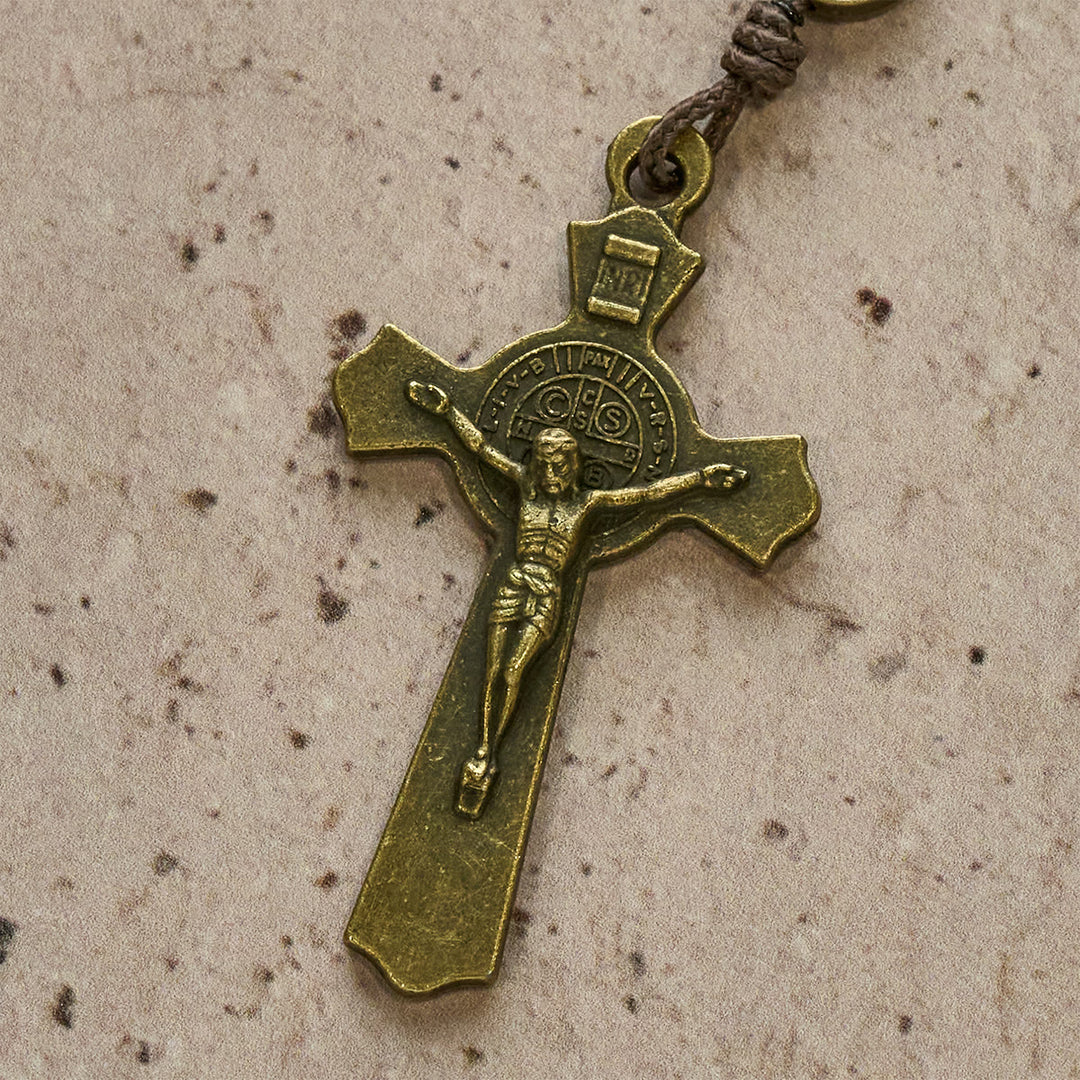 Christianartworkshop Cadeau de Noël : Chapelet en caoutchouc vert mat avec protection de saint Benoît - image 11