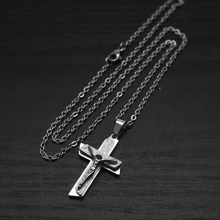 Christianartworkshop Collier ornemental crucifix : symbole spirituel et élégance artisanale - image 1