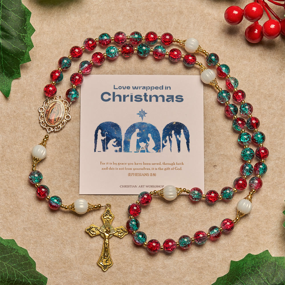 Christianartworkshop Cadeau de Noël : Chapelet de Noël en perles de verre rouges et bleues : Médaille de Notre-Dame et croix ornée - L'amour enveloppé dans Noël - image 1