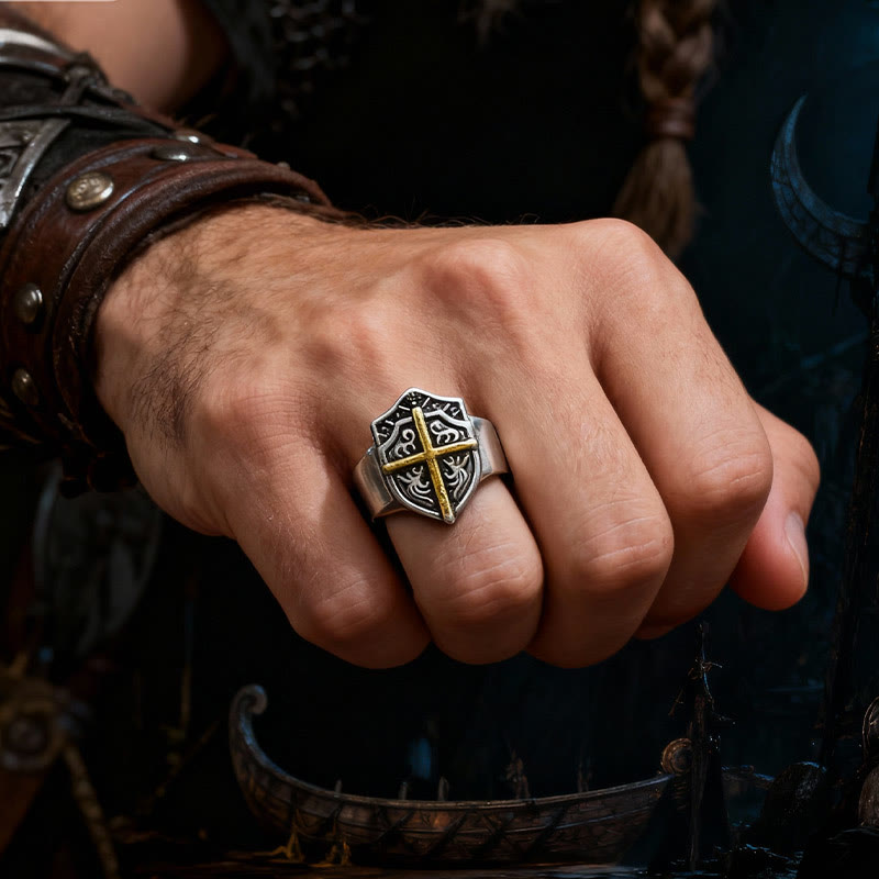 Bague Croix Bouclier de Christianartworkshop : Protection fidèle et dévotion intemporelle - Ajustable (Convient aux tailles américaines 8 à 10) - image 0