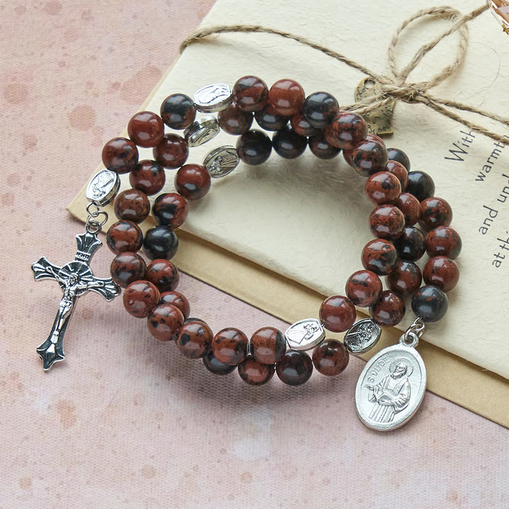 Christianartworkshop Bracelet chapelet en acajou naturel et obsidienne, fil mémoire, avec Jésus - image 3
