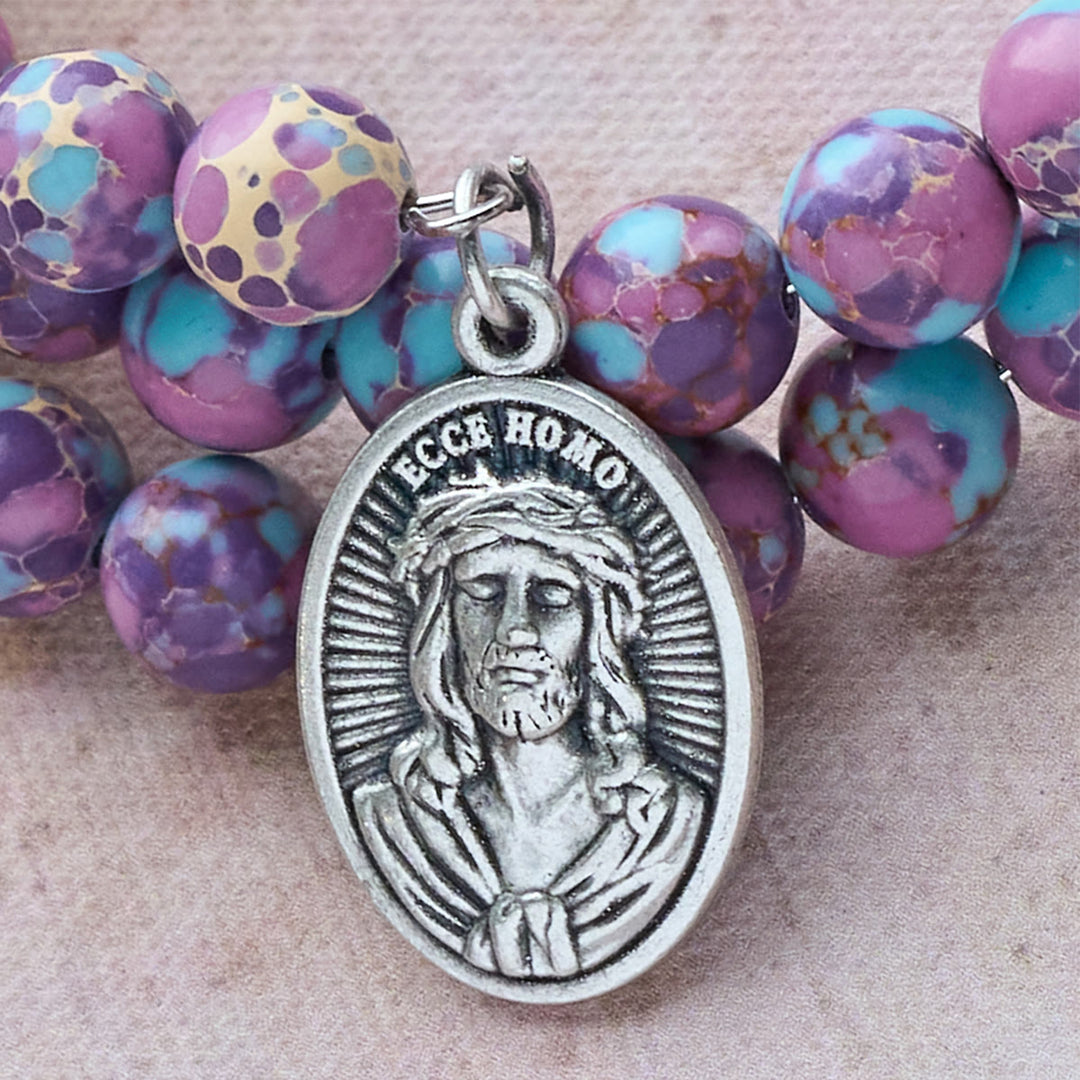 Christianartworkshop Bracelet chapelet en fil mémoire de jaspe impérial violet avec crucifix en émail - image 8