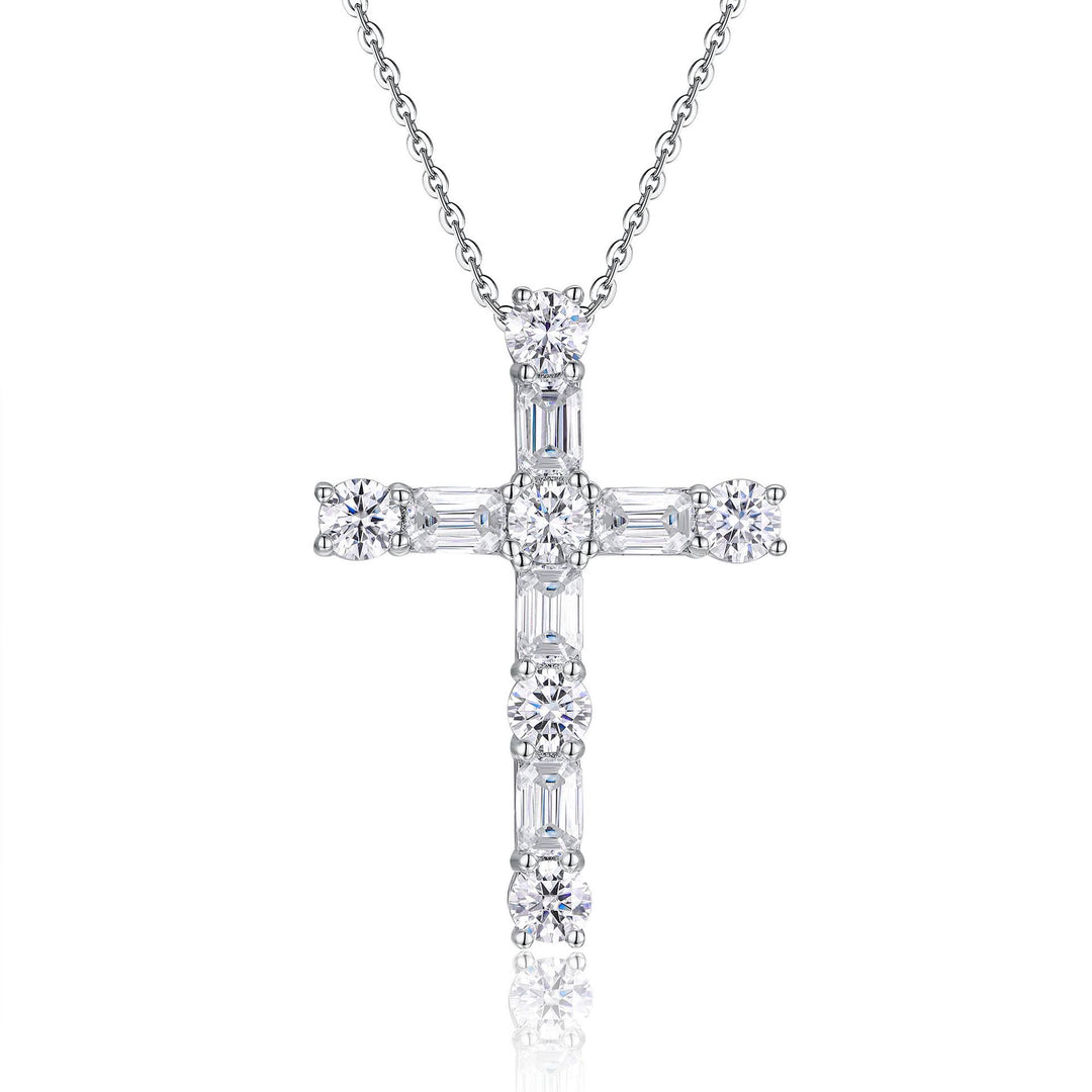 Collier croix en argent sterling et moissanite de Christianartworkshop : Foi, élégance et éclat intemporel - C - image 2