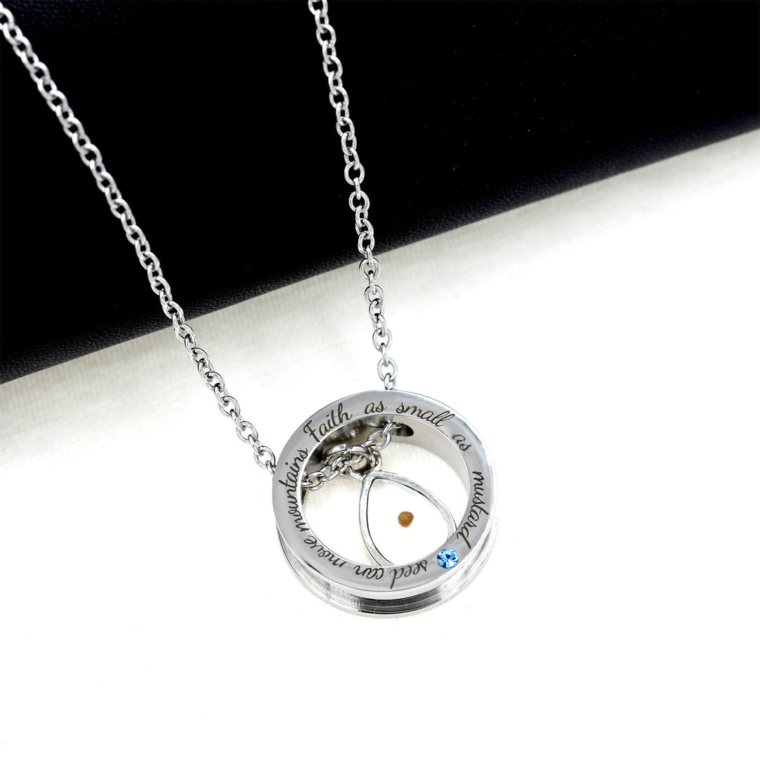 Collier « Foi comme graine de moutarde » de Christianartworkshop : Breloques variées et symbole sacré à porter au quotidien - image 8