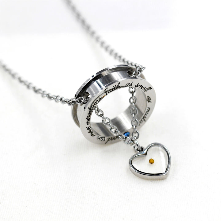 Collier « Foi comme graine de moutarde » de Christianartworkshop : Breloques variées et symbole sacré à porter au quotidien - image 3