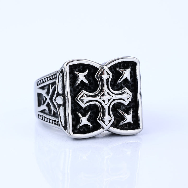 Bague Christianartworkshop au design croix robuste : un accessoire empreint de foi pour un look décontracté - image 3