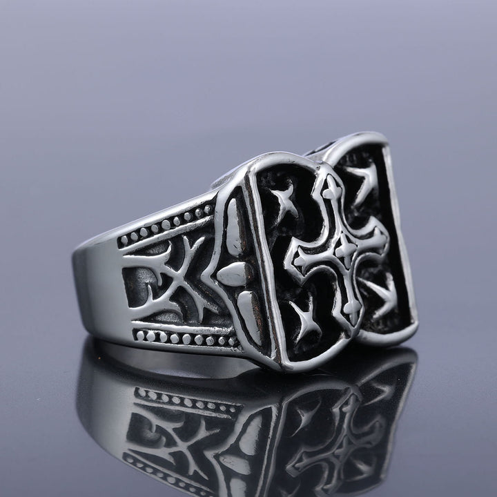 Bague Christianartworkshop au design croix robuste : un accessoire empreint de foi pour un look décontracté - image 2