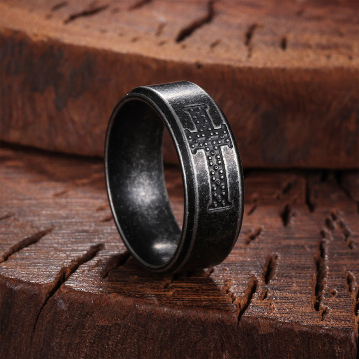 Bague croix à pois de Christianartworkshop : Un moment de dévotion silencieuse au quotidien - image 3