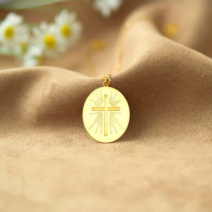 Christianartworkshop Collier Croix Rayonnante : Symbole de Foi à Porter au Quotidien - image 3