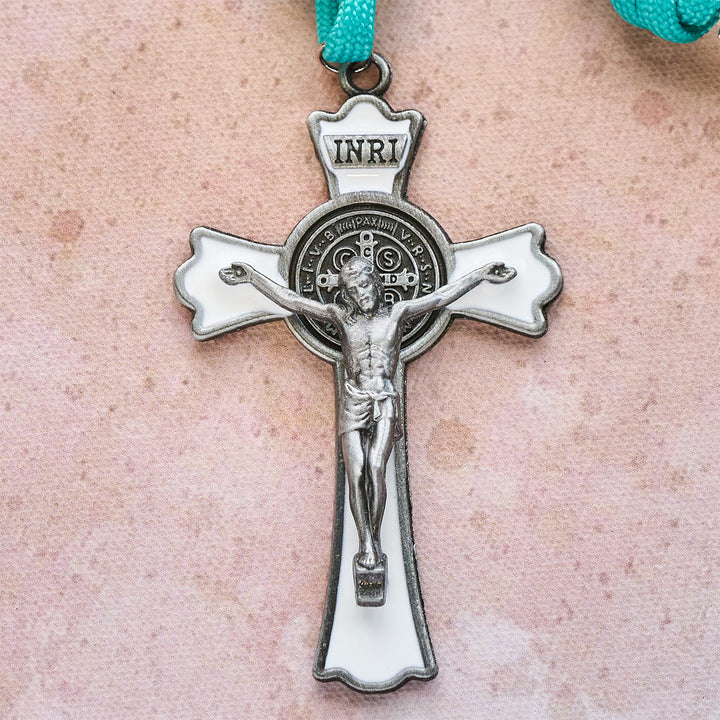 Christianartworkshop Chapelet en paracorde blanc hivernal avec perles, flocons de neige et crucifix du Christ sacré - image 8