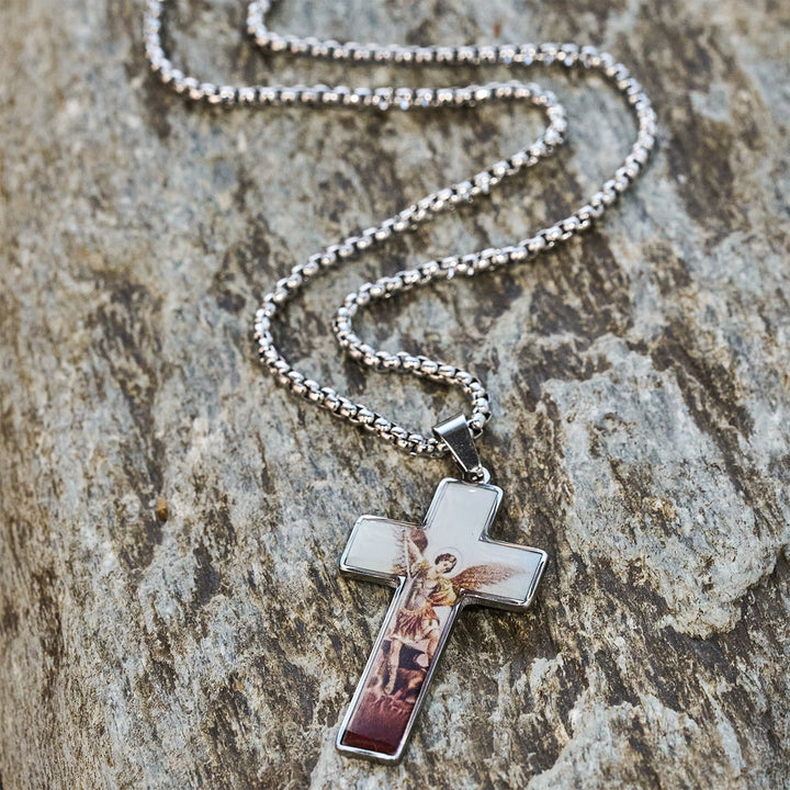 Christianartworkshop Collier croix à vitrail : une foi artistique près du cœur - image 2