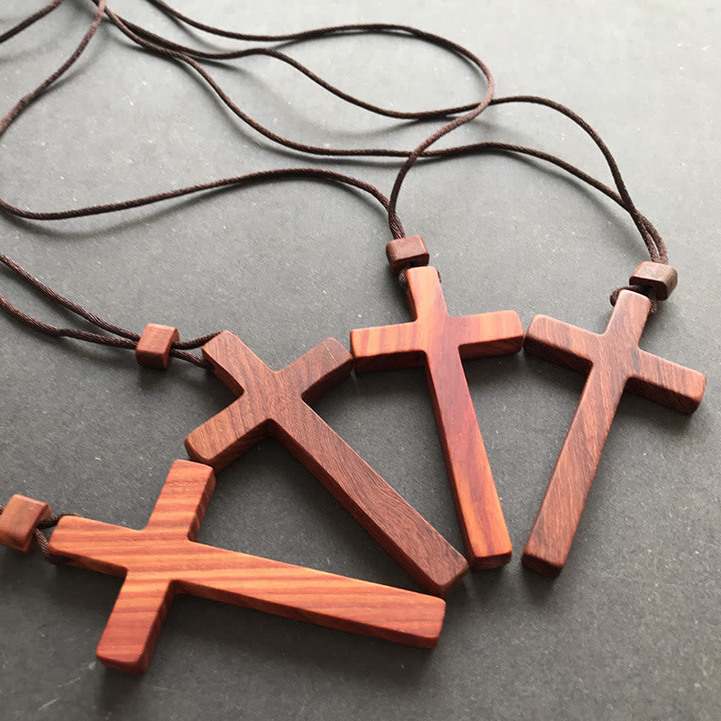 Christianartworkshop Collier croix en bois de santal rouge et vert — Symbole de bénédiction en bois naturel - image 4