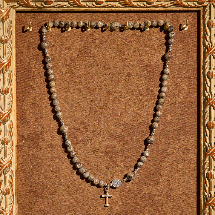 Christianartworkshop Bracelet chapelet en pierre flamme phosphorescente de 6 mm : texture cendrée et dévotion illuminée - image 9