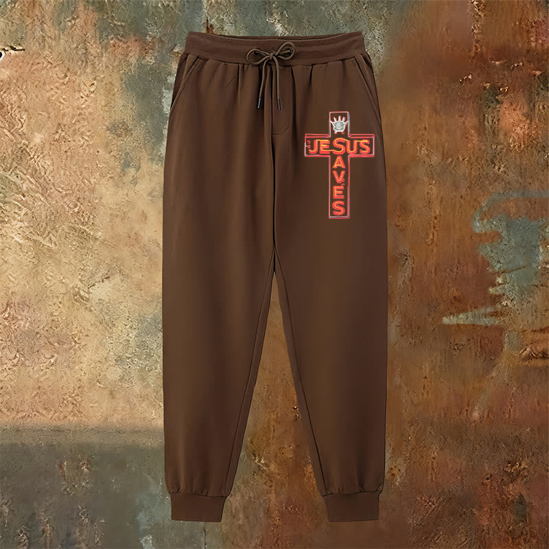 Atelier d'art chrétien - Croix et pantalon de survêtement « Jésus sauve » : un vêtement du quotidien lié à sa promesse - image 14