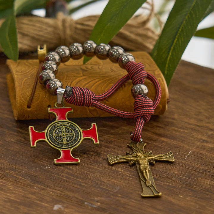 Christianartworkshop FOI PRIÉE : Chapelet de poche portable en paracorde avec crucifix et saint Benoît - image 2