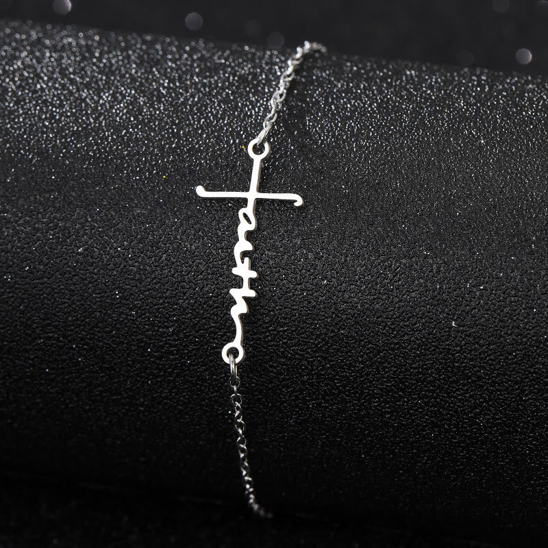 Bracelet Croix et Foi de Christianartworkshop : Un délicat compagnon de grâce et d'espoir - Foi - Argent - image 8