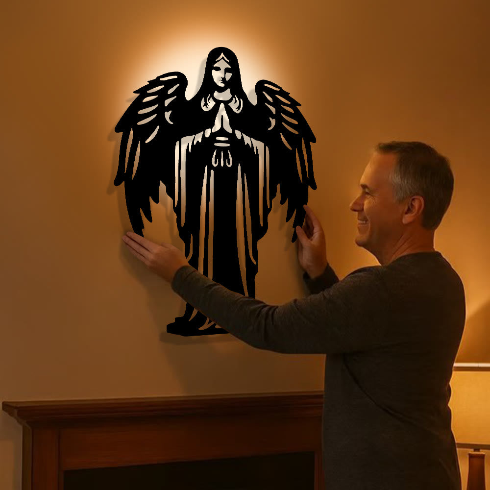 Christianartworkshop Décoration murale en métal Ange ailé : Un doux rappel de grâce - image 1